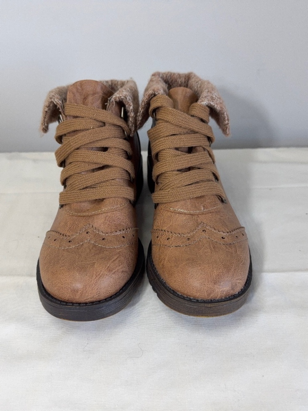 RuffHewn Women's Booties Tan Size 6M